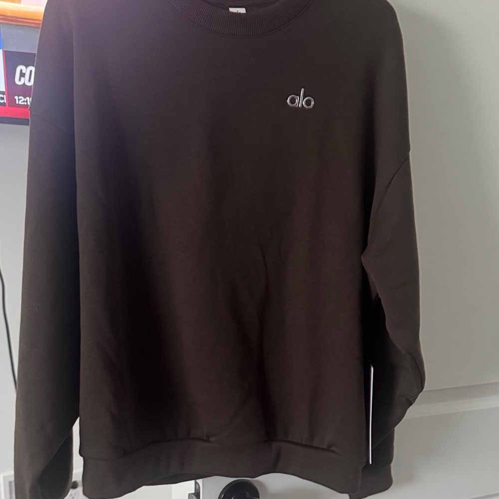 NWT!!! ALO SET (m) CREWNECK & SHORTS - Picture 15 of 15